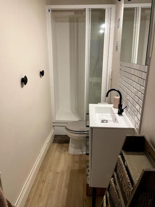 Joli Appartement Centre-Ville Кан Экстерьер фото